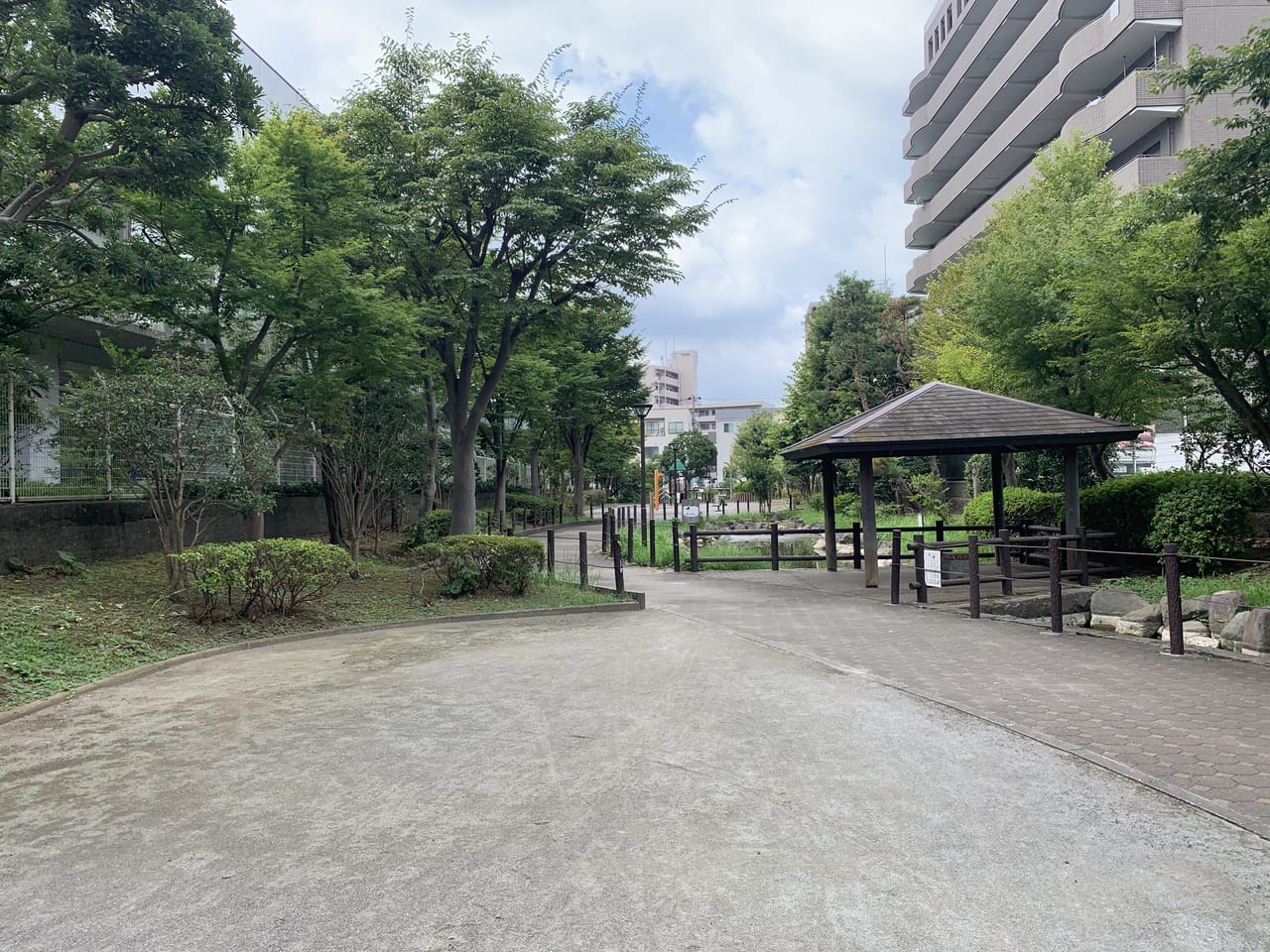 福富川公園広場