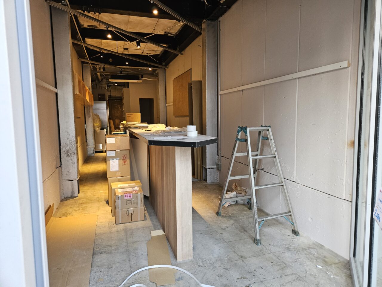 住吉にオープンする居酒屋ぺけの工事中