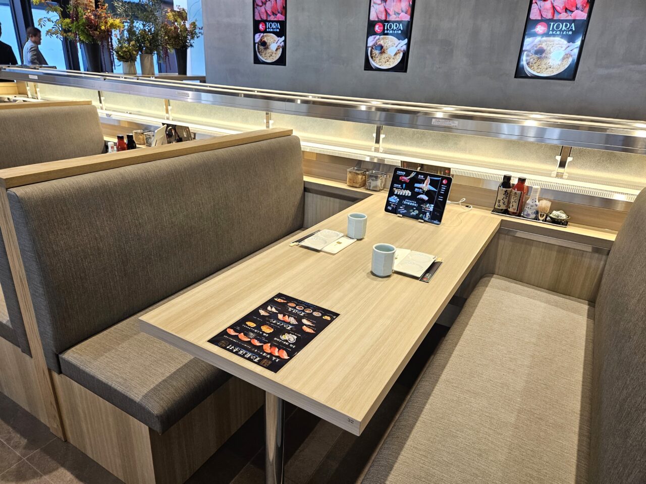 Aburi TORA -熟成鮨と炙り鮨- 豊洲店がオープン