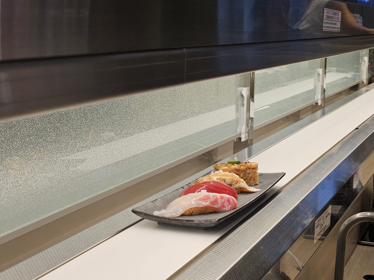 Aburi TORA -熟成鮨と炙り鮨- 豊洲店がオープン