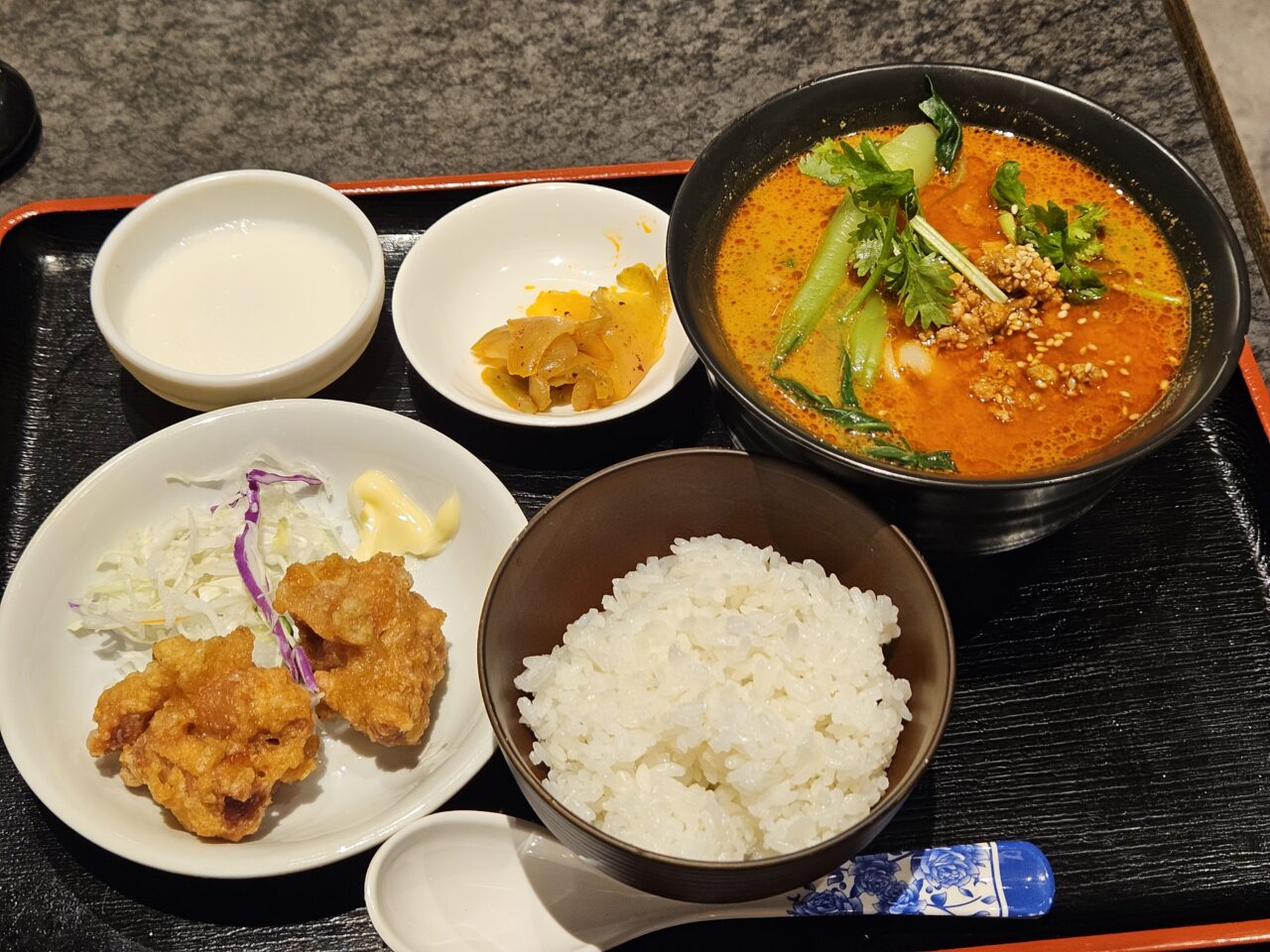 刀削麺酒坊 豊洲店が豊洲セイルパークにオープン