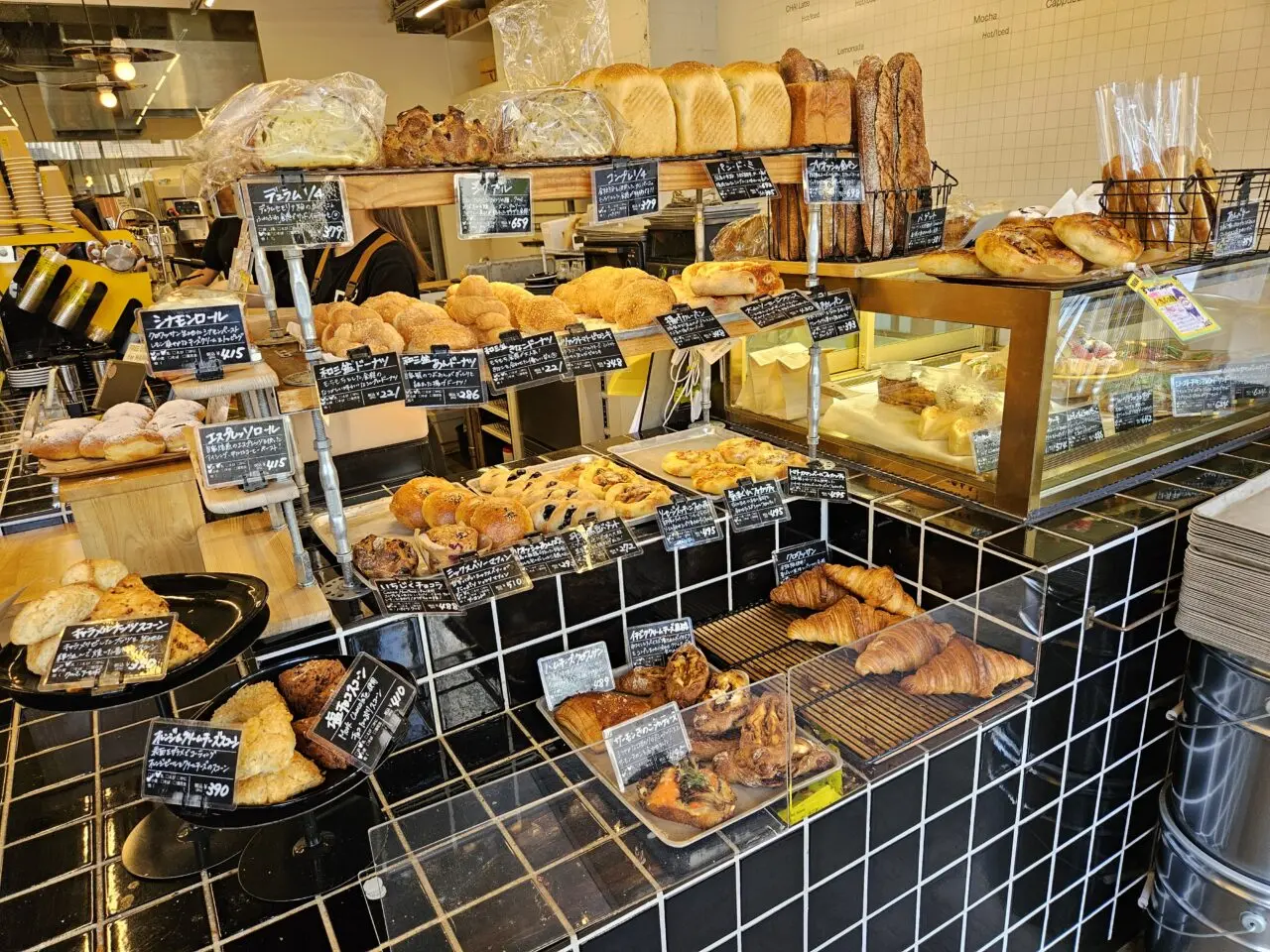 ベーカリーと自家焙煎珈琲のB² 清澄白河本店