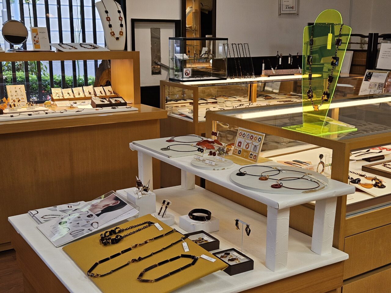 亀戸天神社の菊まつりの開花状況