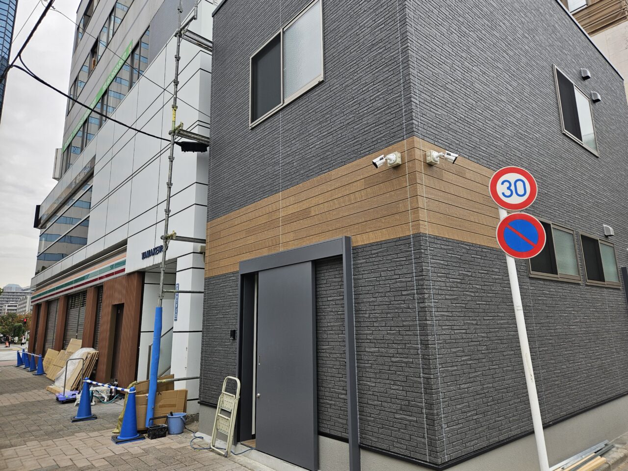 セブン-イレブン 豊洲店が店内改装で一時休業