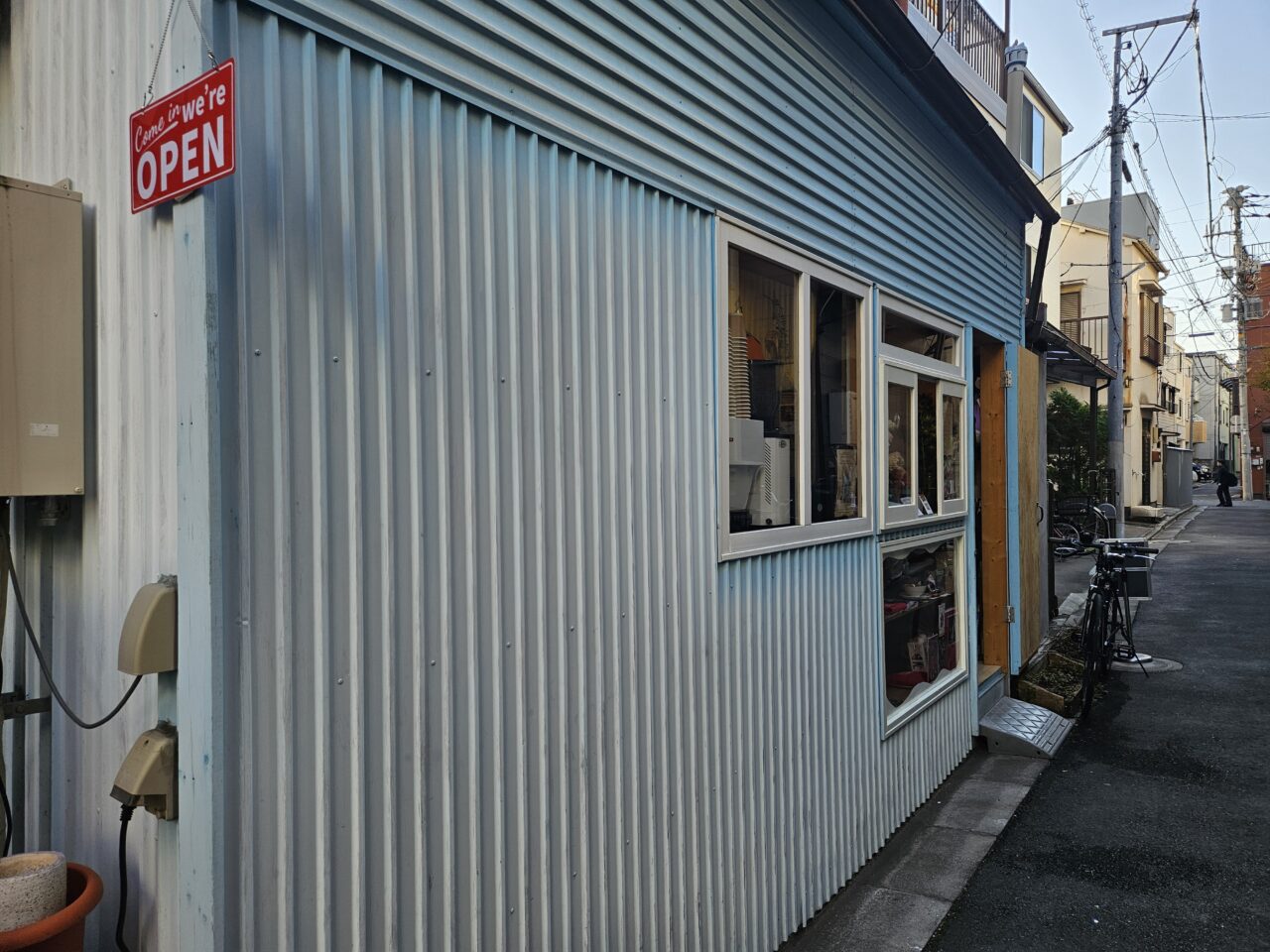 清澄白河のコーヒースタンドOZ