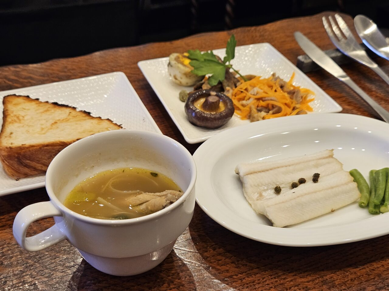 江東区牡丹町にオープンしたDEUX TROIS