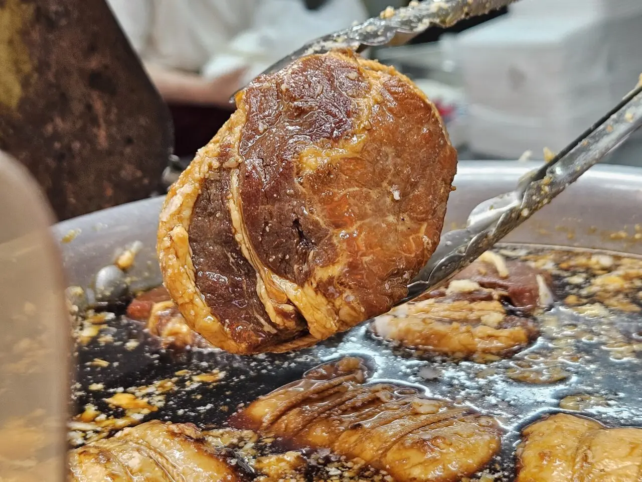 柳精肉店のコロッケ