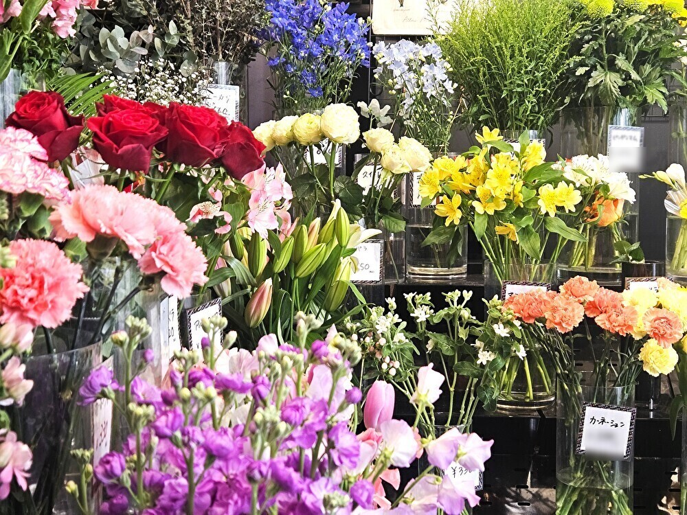 豊洲の花屋happyでアレンジメント