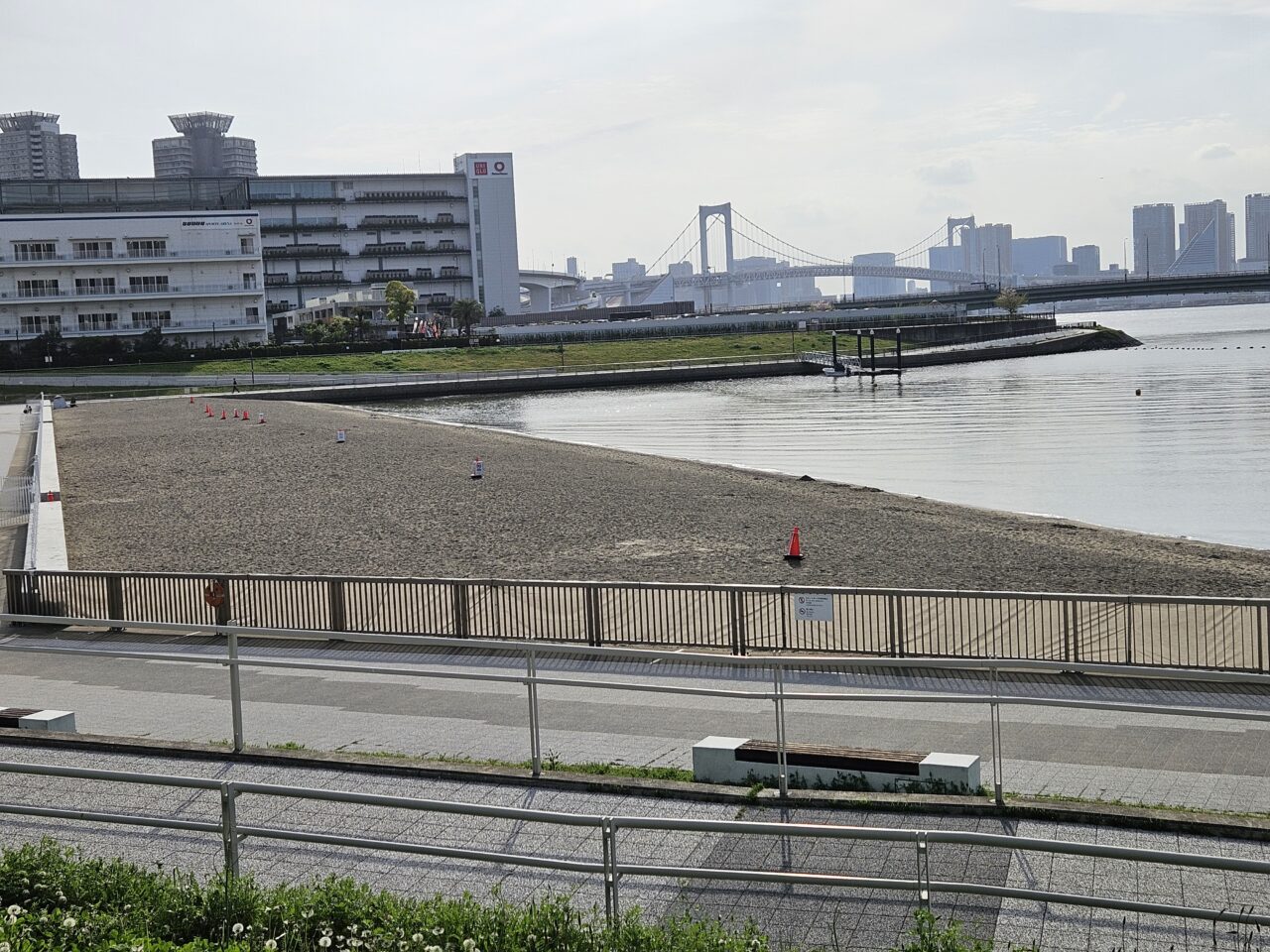 有明親水海浜公園の西入江砂浜がオープン