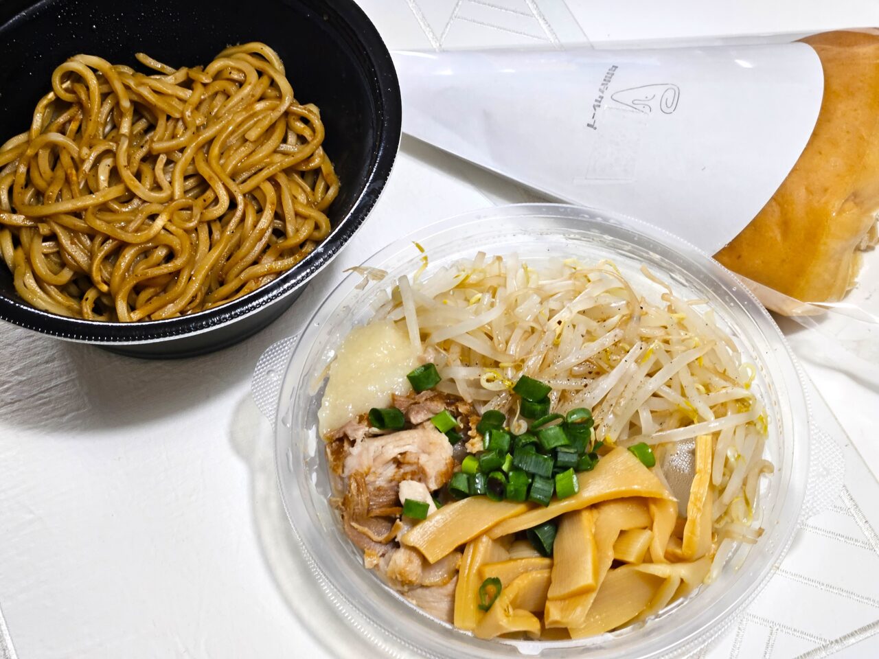 タカハシクレープ 辰巳のクレープと油そば