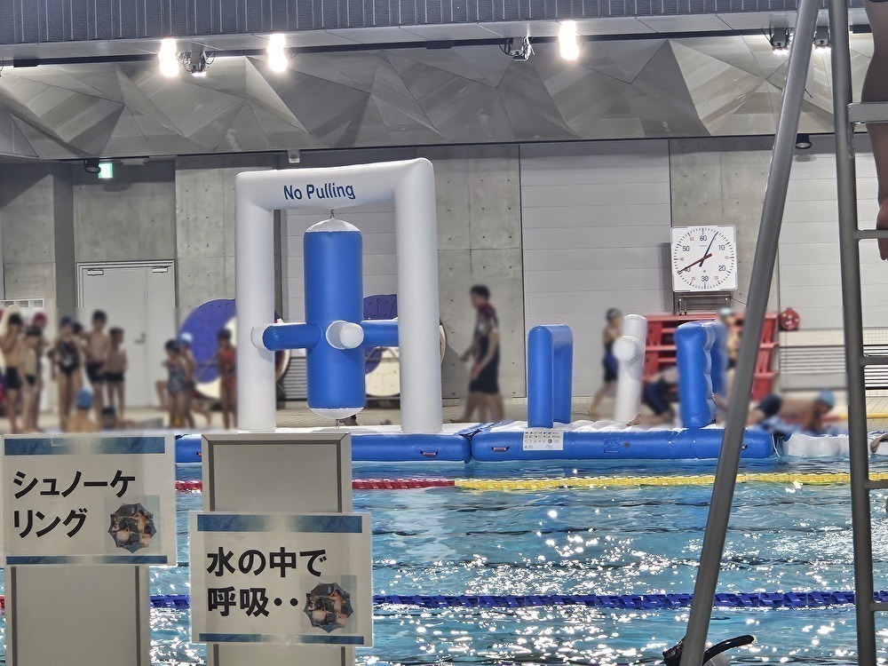 東京アクアティクスセンターでこいのぼり掲揚
