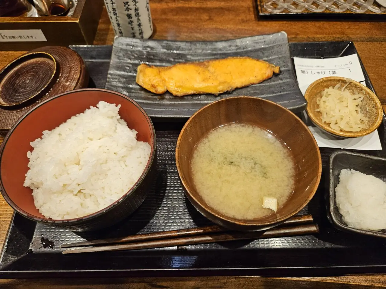 しんぱち食堂 亀戸店の朝定食