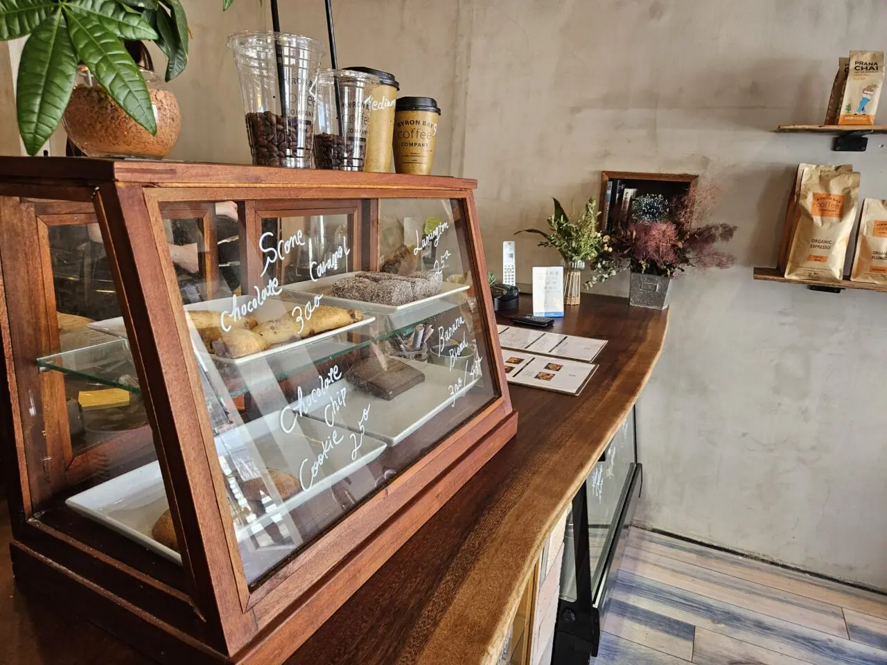 バイロンベイコーヒー清澄白河店でカフェ