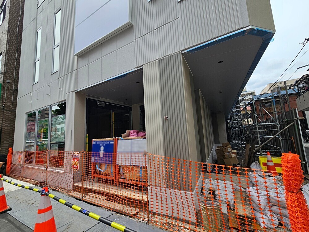 大島駅前クリニックモールが建設中